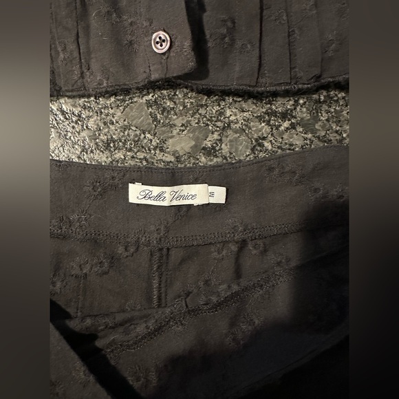 Bella Venice Top and Shorts Set - Picture 3 of 6